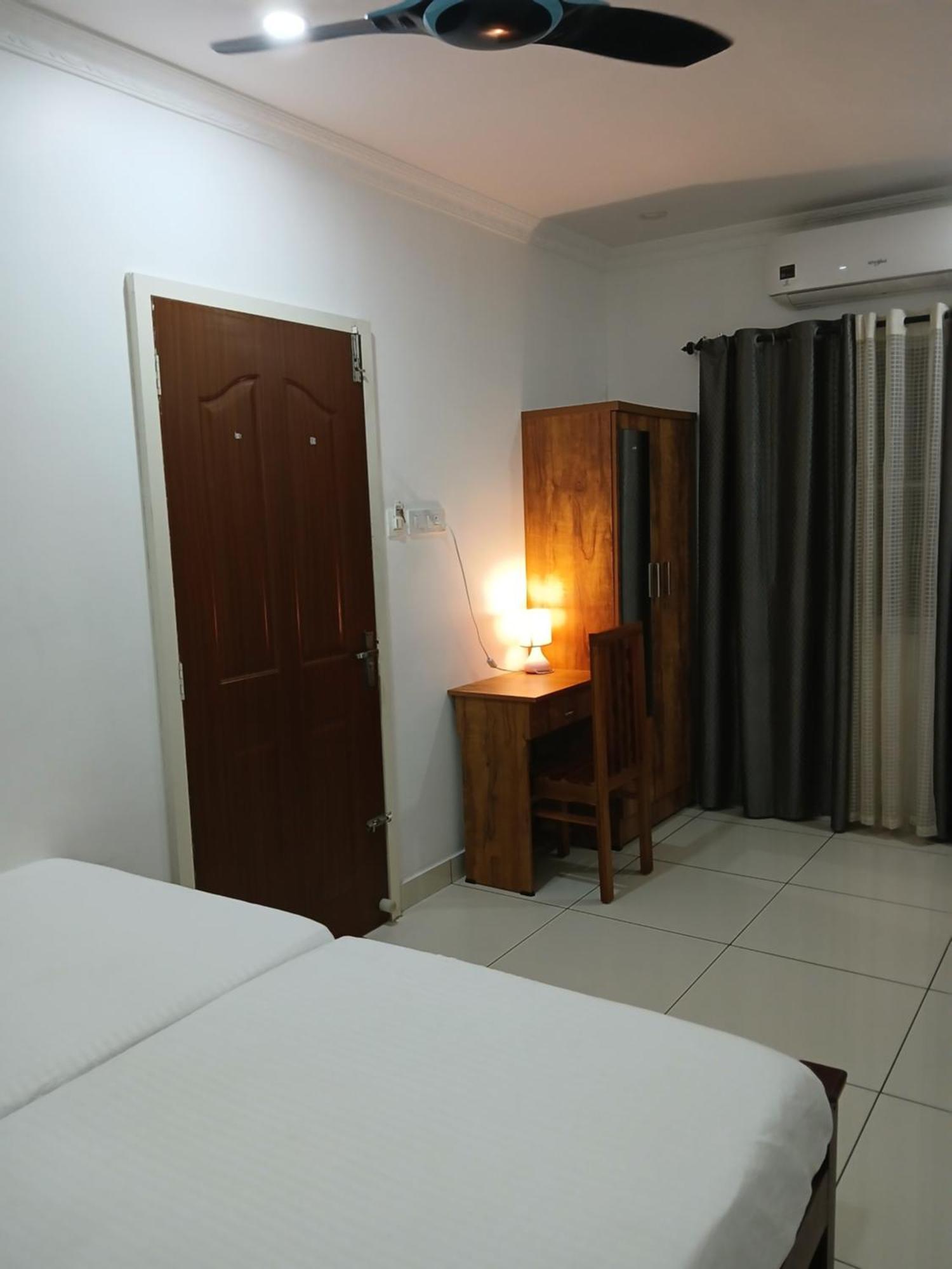 Kochi Annies Inn Homestay الغرفة الصورة
