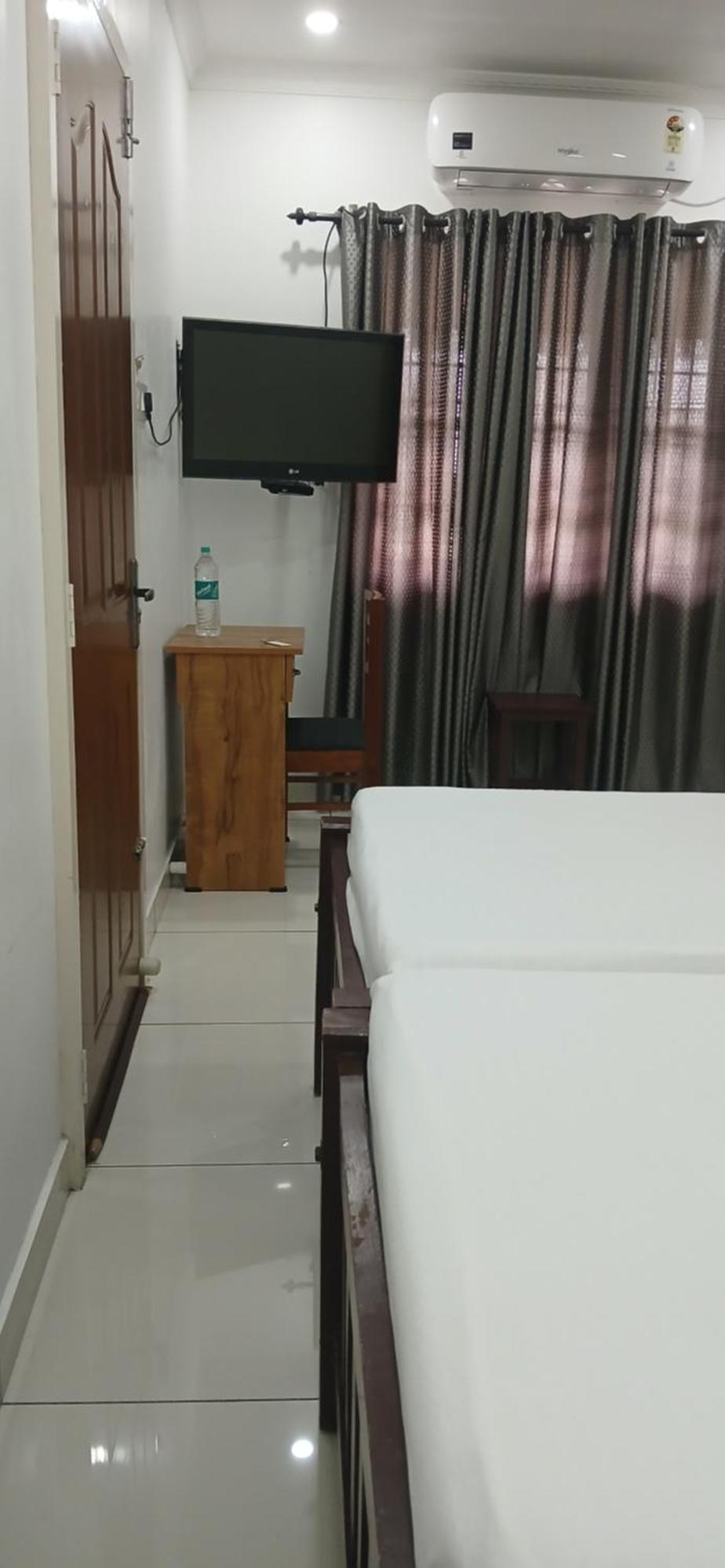 Kochi Annies Inn Homestay الغرفة الصورة