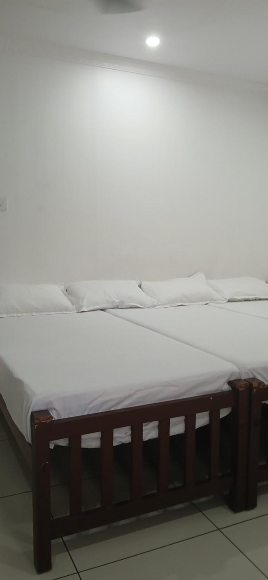 Kochi Annies Inn Homestay الغرفة الصورة